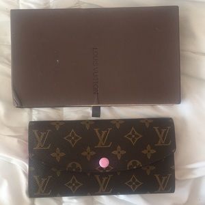 Emelie Wallet